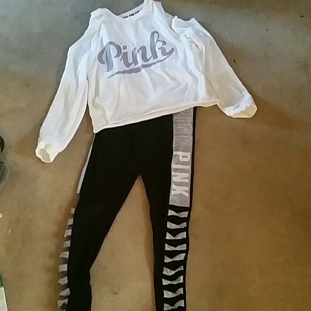 Cold shoulder crew ultimate high leggings